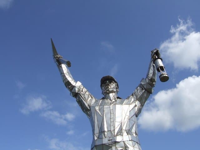 The Jigger (Brownhills Miner) statue, Brownhills, West Midlands